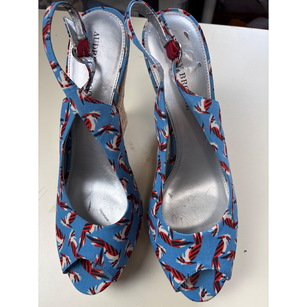 Audrey Brooke Tropical Bird Print Wedge Sandals Blue Espadrille Peep Toe 10
